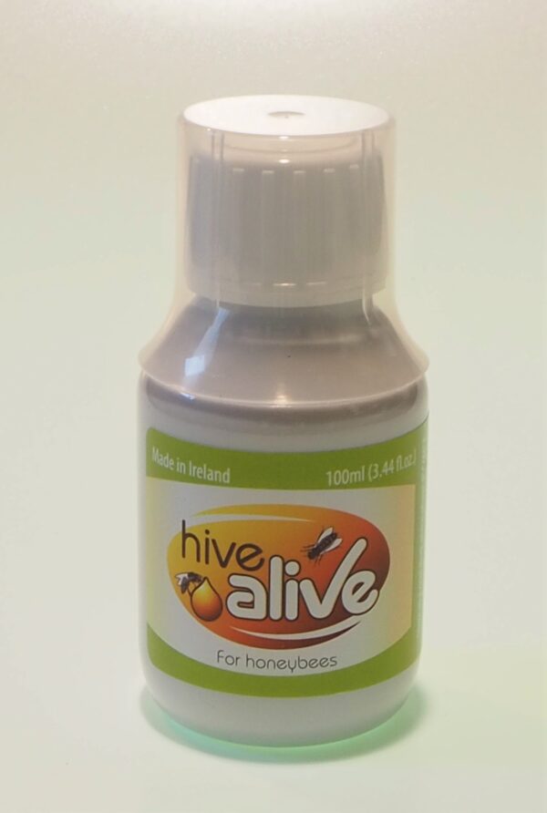 HiveAlive suplement wpierający odporność pszczół.